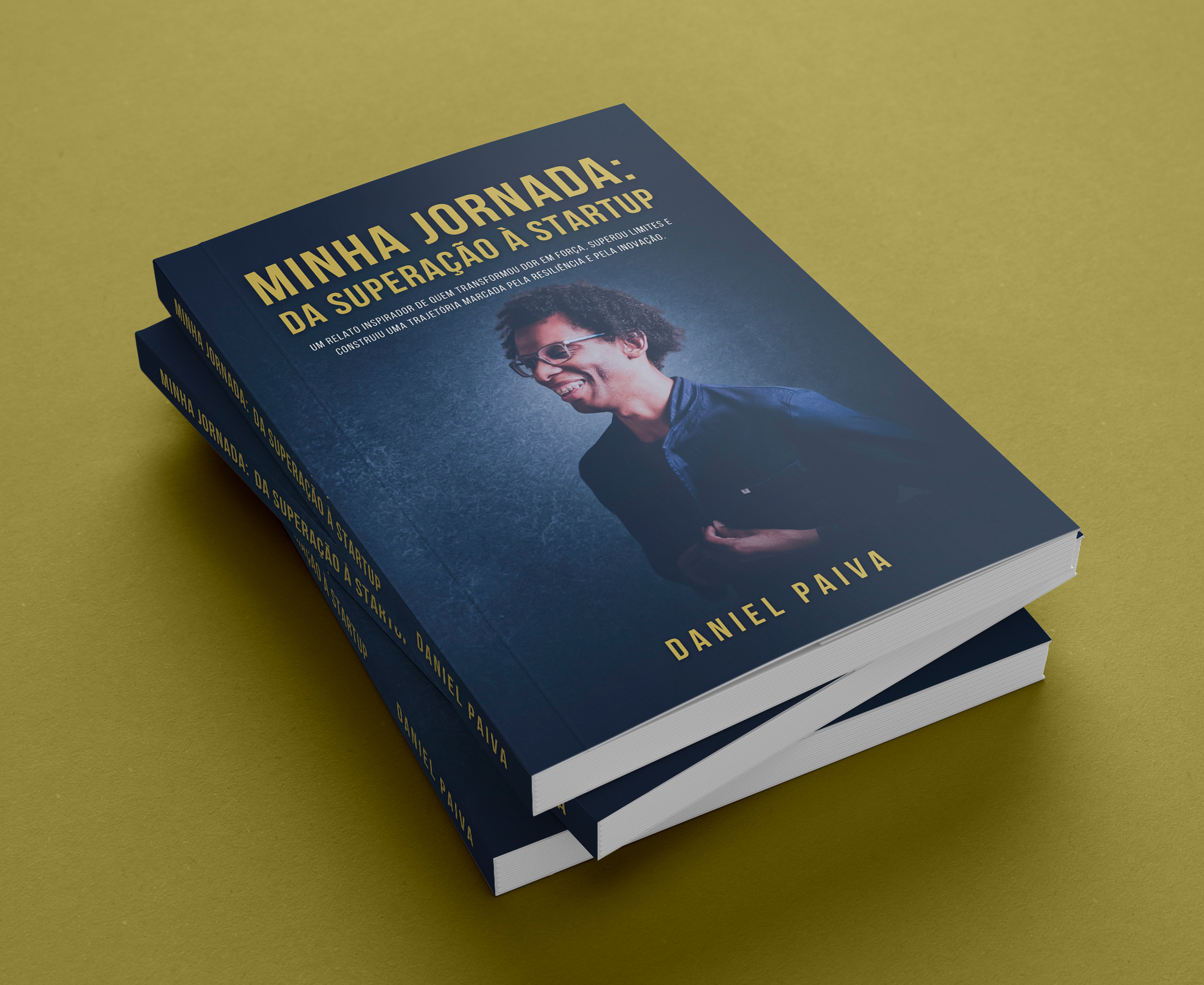 Mockup aberto do livro Minha Jornada